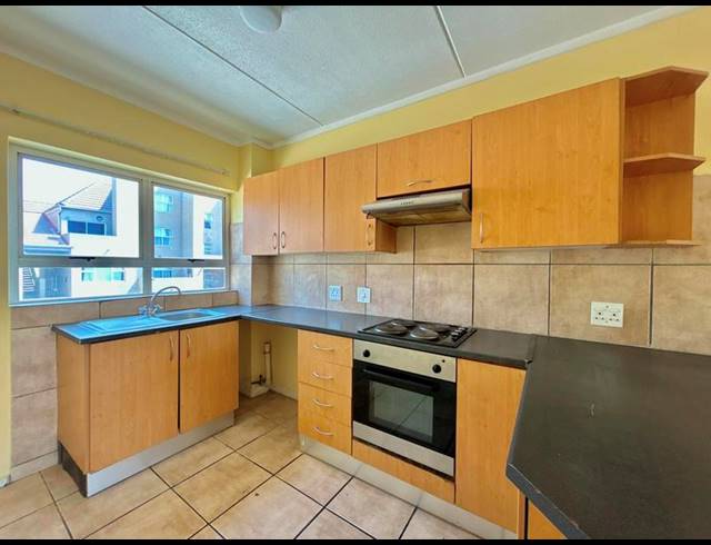 2 BEDROOM APARTMENT FOR SALE IN FERNDALE